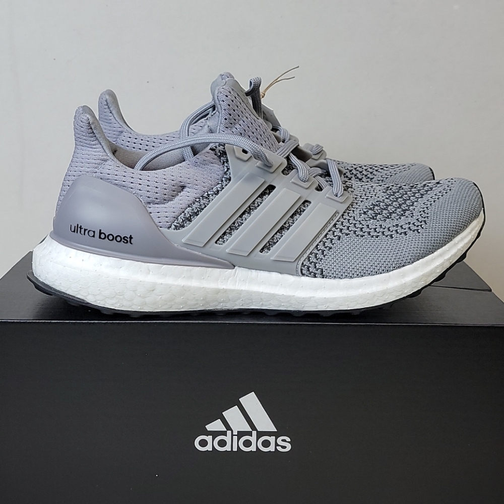 New Adidas Ultraboost DNA Women's Running Shoes - Picture 3 of 8